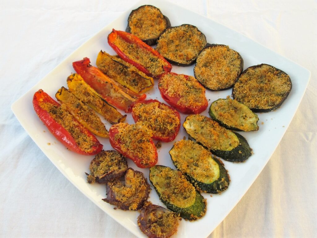 Verduras grelhadas ao forno com ervas aromaticas